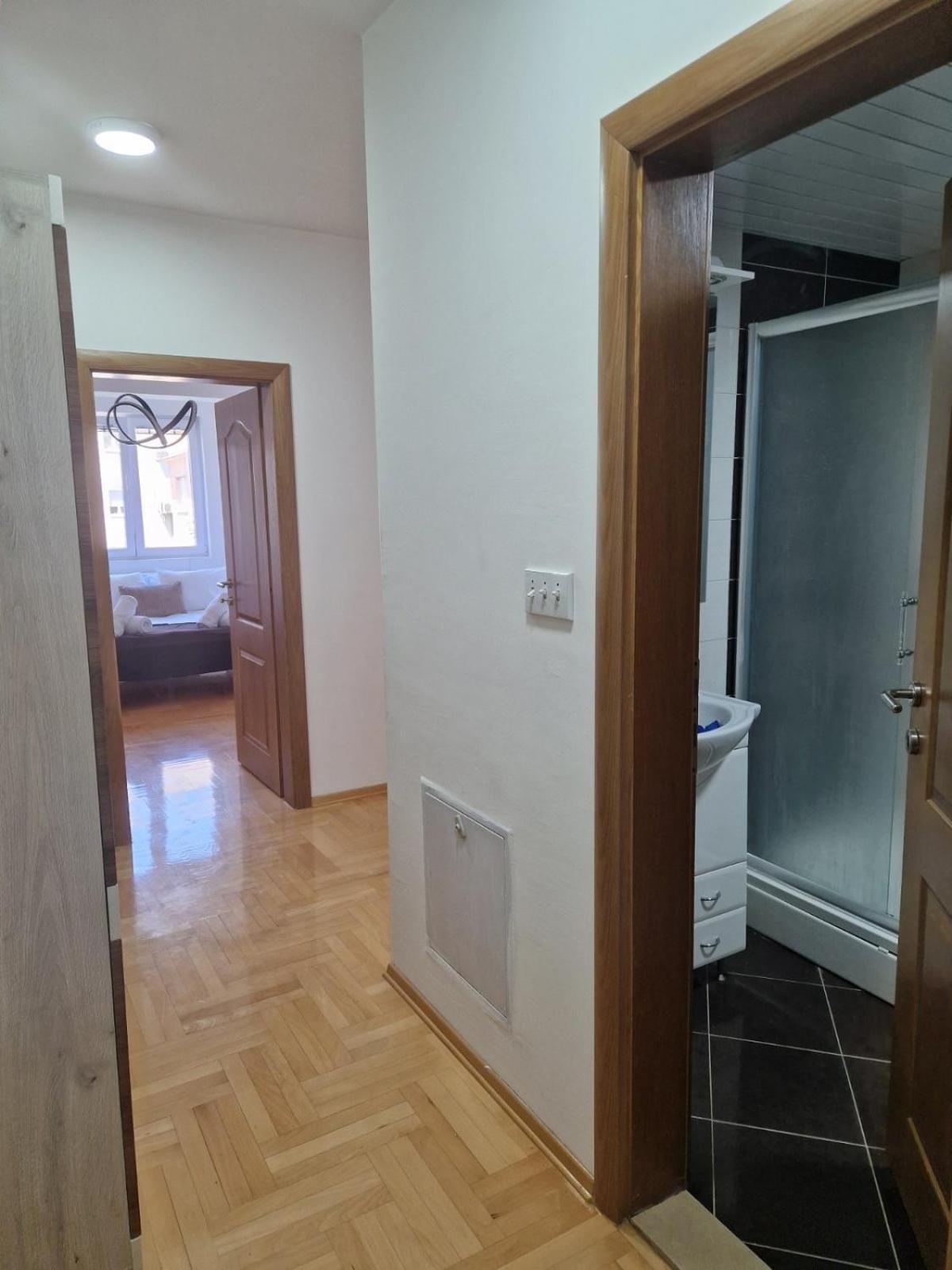 Kamche Lux Apartment Szkopje Kültér fotó