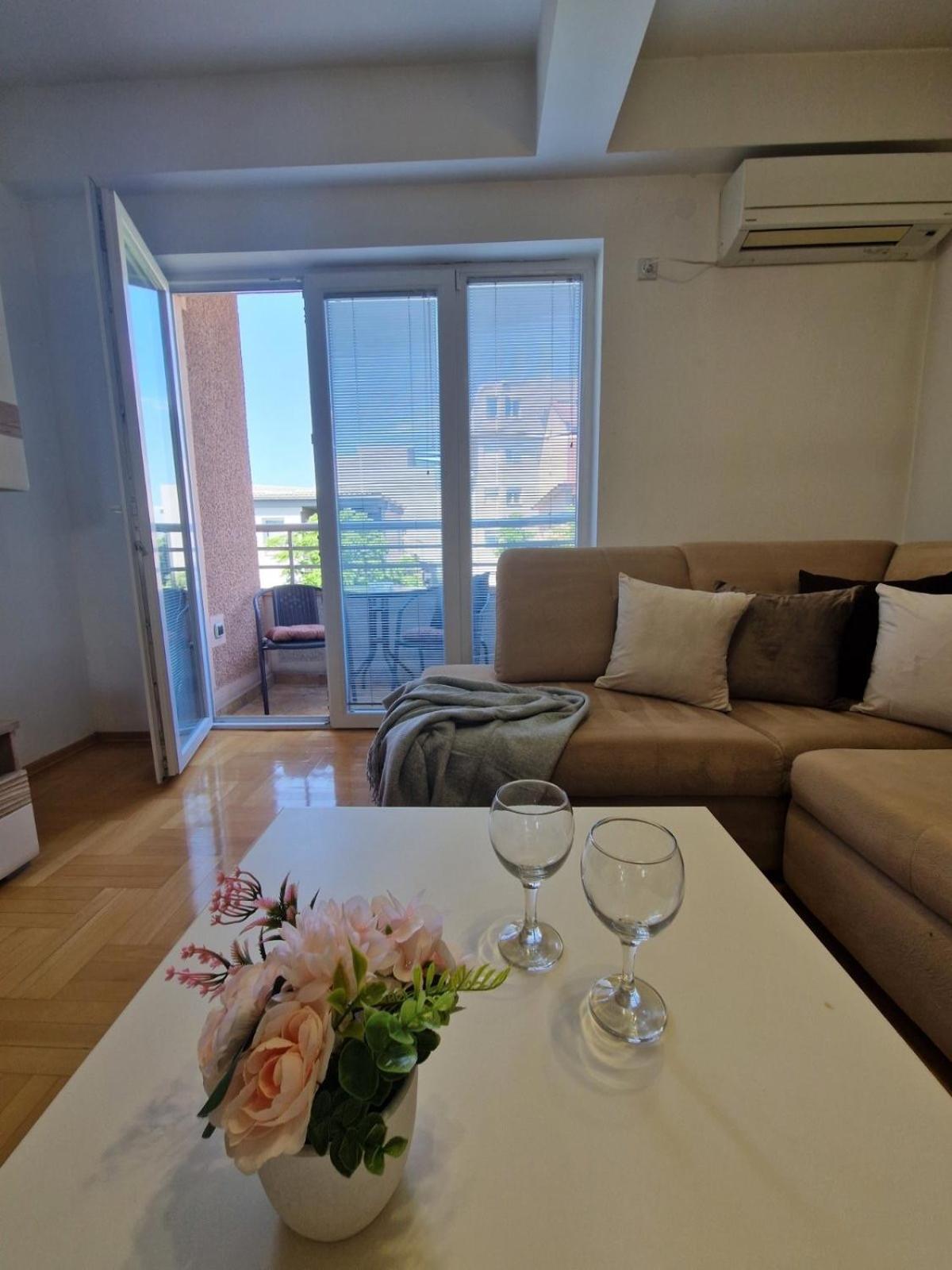 Kamche Lux Apartment Szkopje Kültér fotó