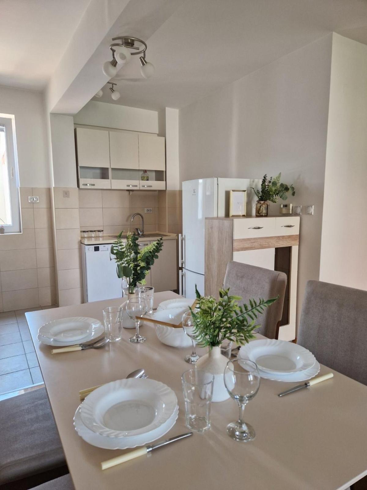 Kamche Lux Apartment Szkopje Kültér fotó